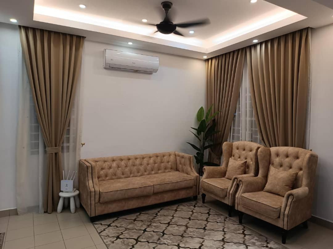 In Homestay Corner Batu Pahat Exterior foto